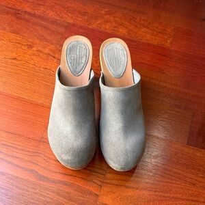 Charlotte Stone Taupe Women's Clogs